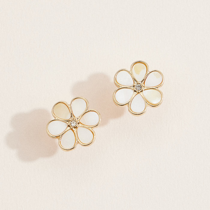Mother of Pearl Daisy Stud Earrings – Elegant Floral Jewelry for Everyday & Special Occasions