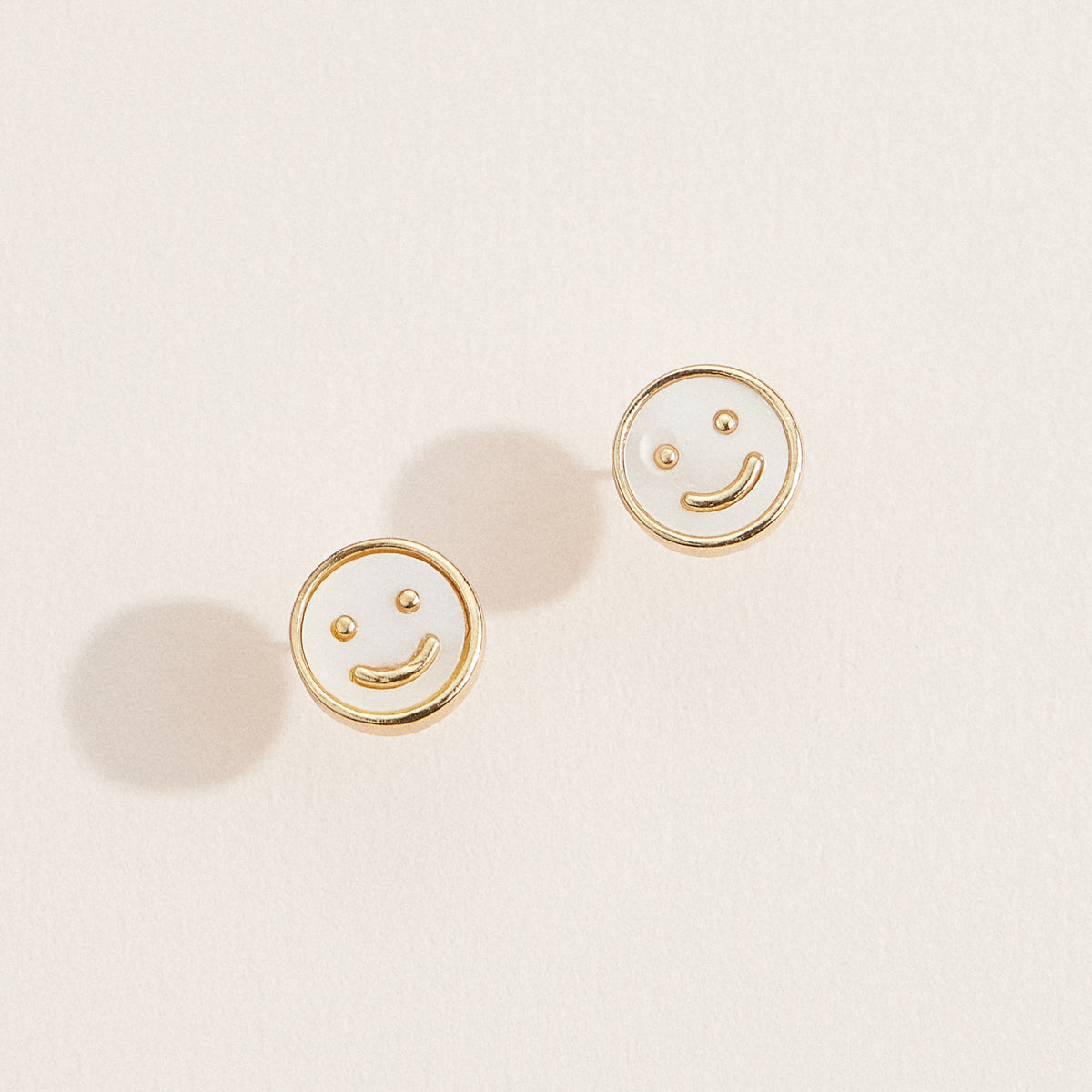 Mother of Pearl Smiley Face Stud Earrings – Gold-Tone Minimalist Earrings