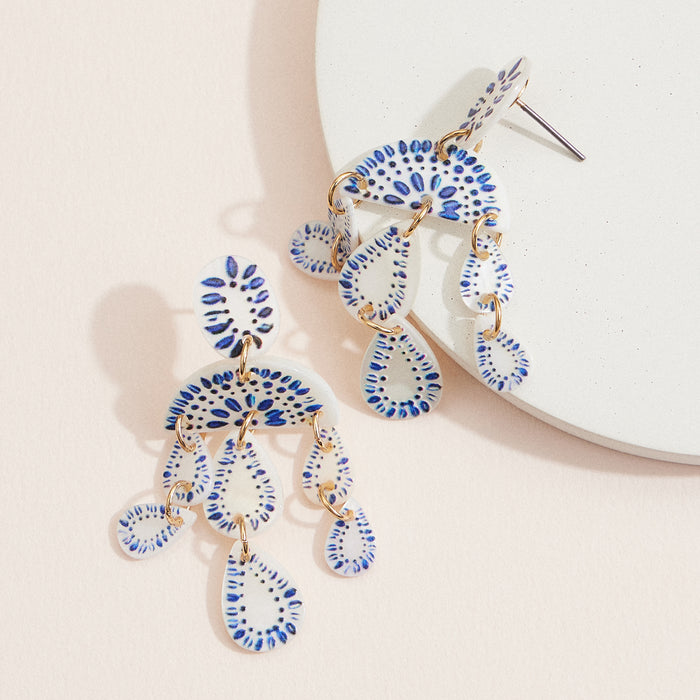 Mother of Pearl Chandelier Earrings – Handcrafted Dangle Statement Earrings with Elegant Drop Design