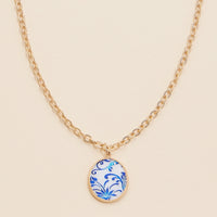 Mother of Pearl Round Charm Short Necklace