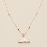 Whale Tale Shell Charm Short Necklace