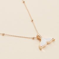 Whale Tale Shell Charm Short Necklace