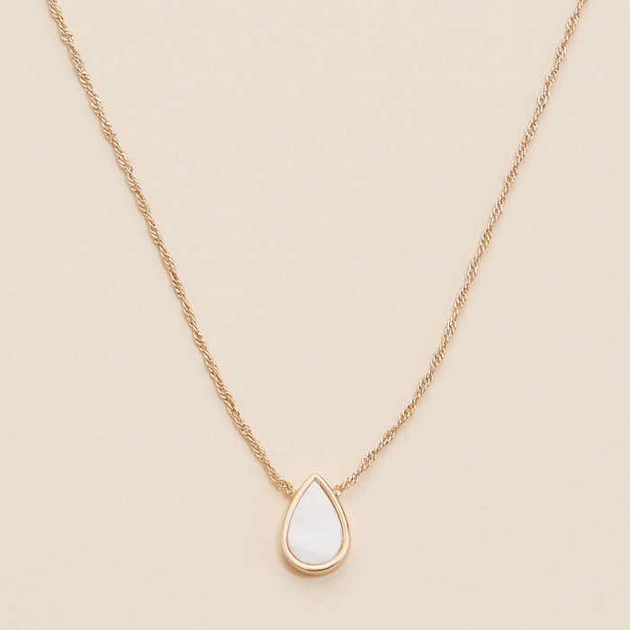 Tear Drop Shell Charm Short Necklace