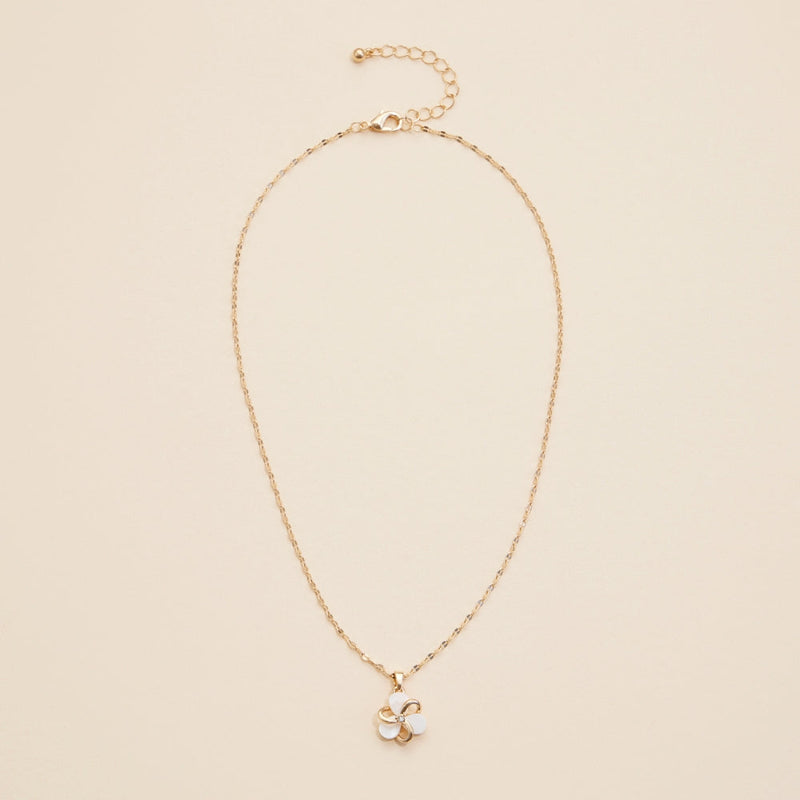 Floral Shell Charm Short Necklace