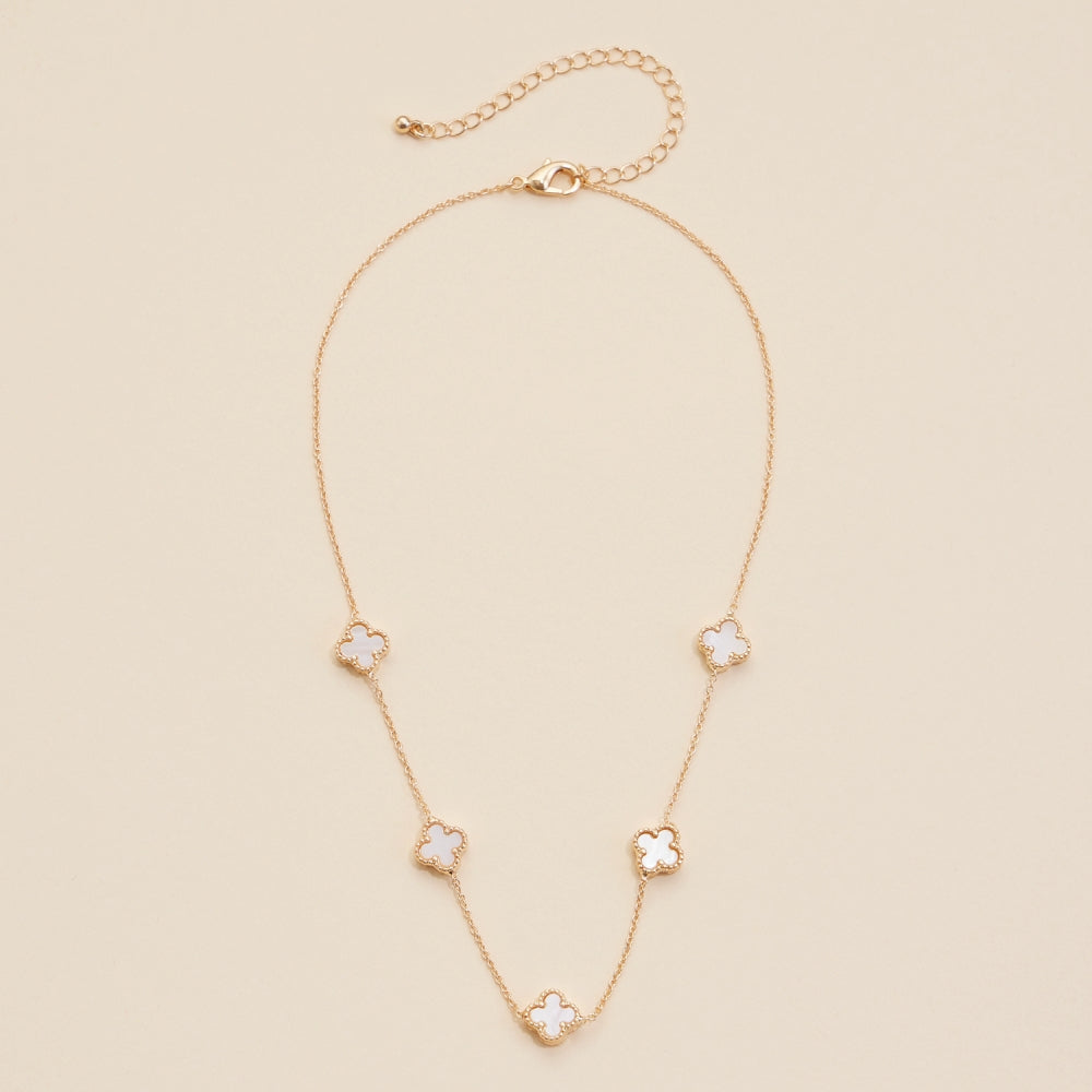 Floral Shell Charms Short Necklace