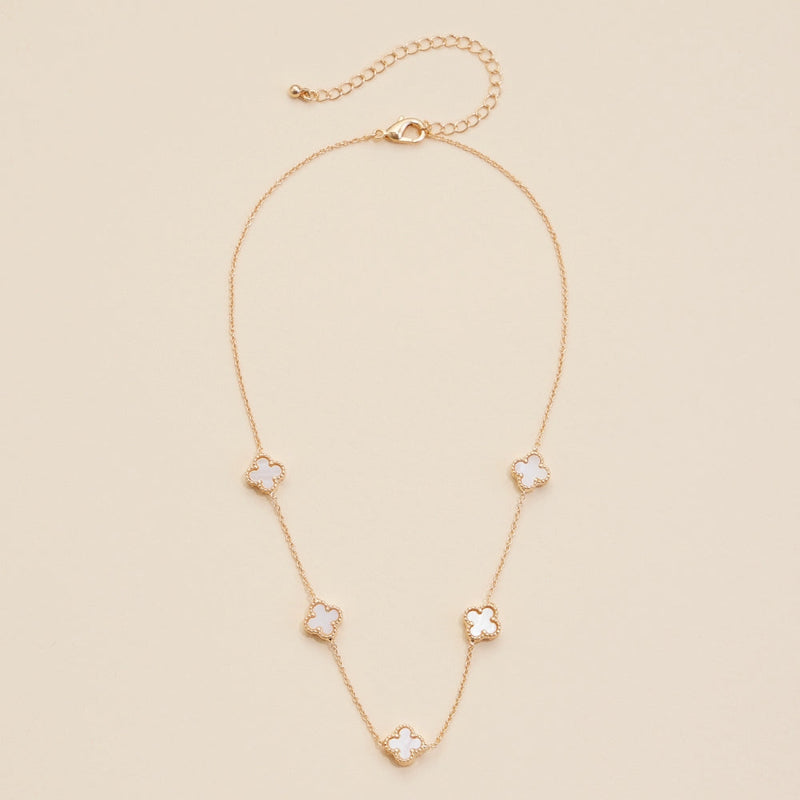 Floral Shell Charms Short Necklace