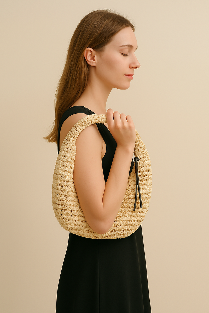Straw Hand-Carrying Tote Bag