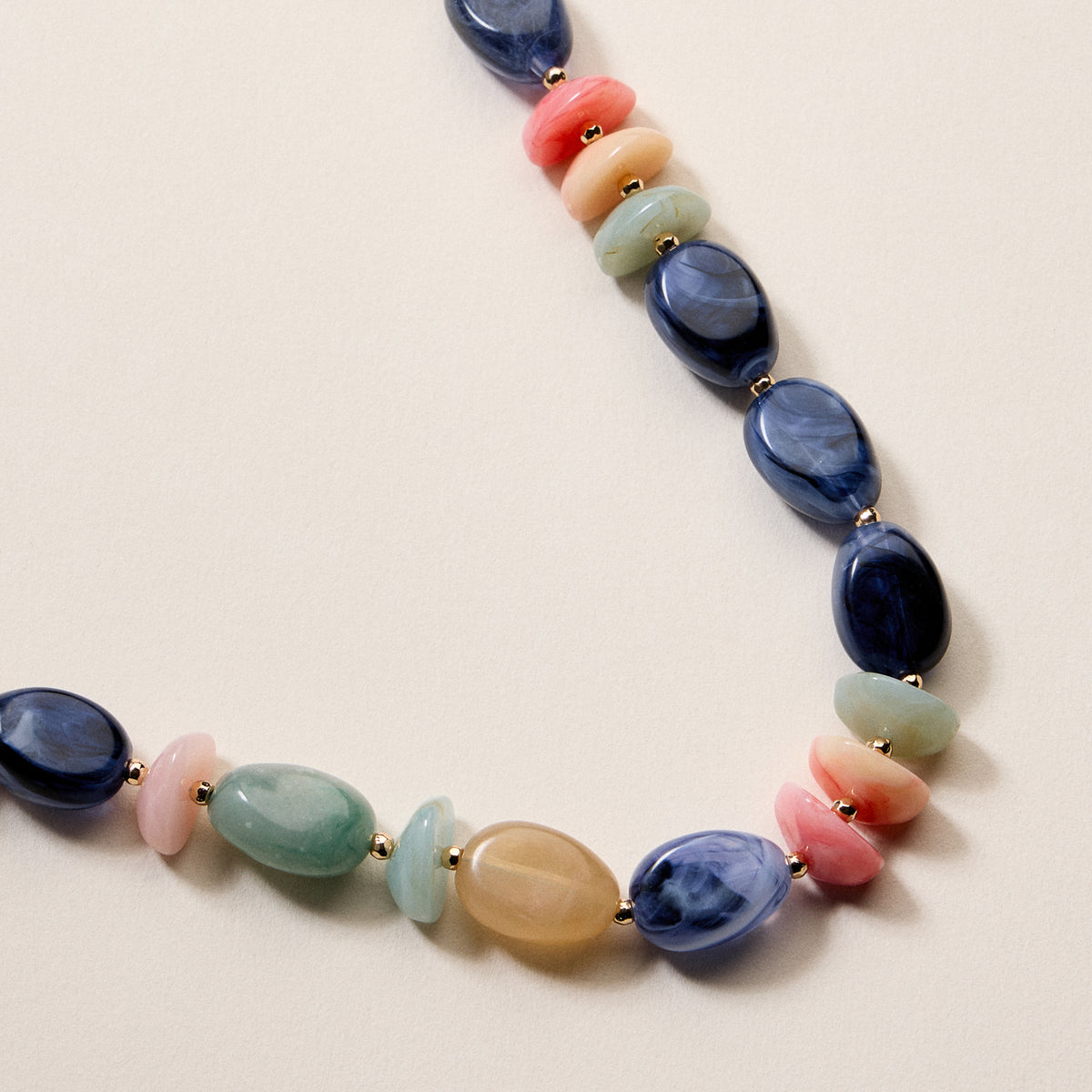 Organic Resin Bead Necklace – Colorful Chunky Beaded Statement Chain with Gold Accents, Adjustable Length
