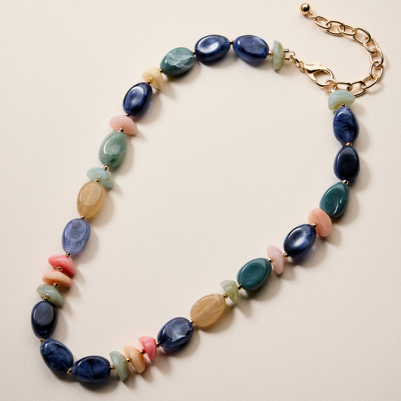Organic Resin Bead Necklace – Colorful Chunky Beaded Statement Chain with Gold Accents, Adjustable Length