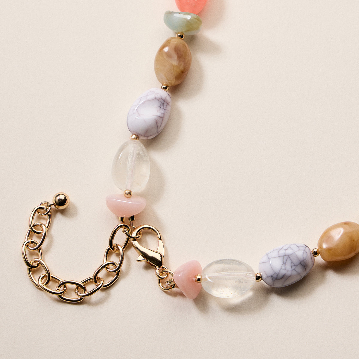 Organic Resin Bead Necklace – Colorful Chunky Beaded Statement Chain with Gold Accents, Adjustable Length