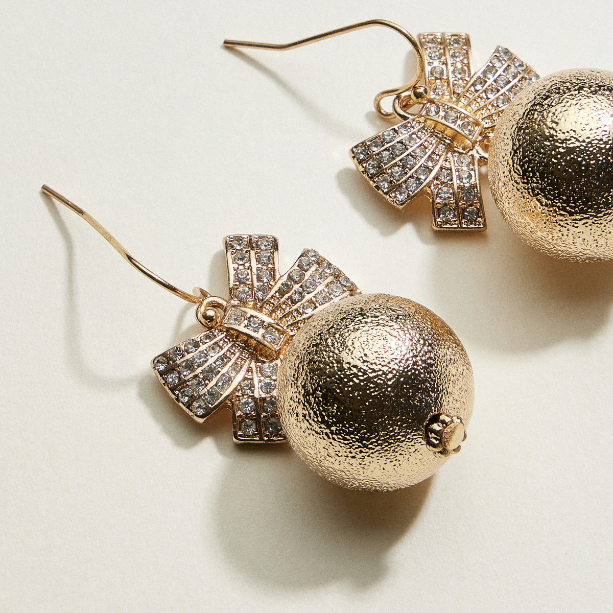 Christmas Ribbon Ball Drop Earrings | Holiday Christmas Jewelry