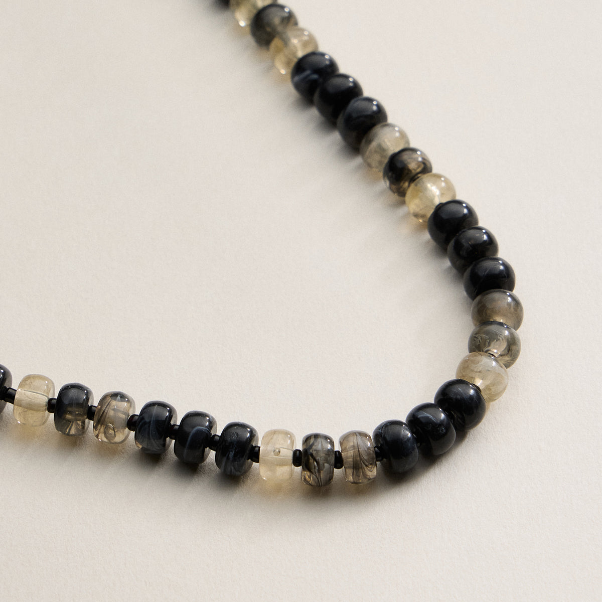 Gradient Color Round Disc Beaded Necklace