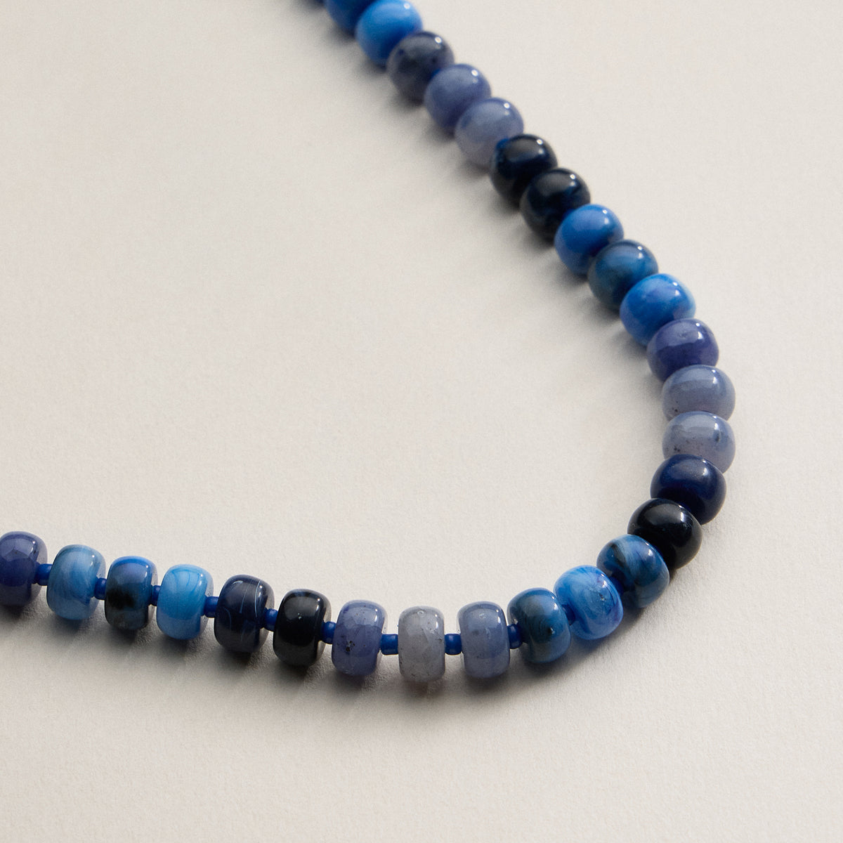 Gradient Color Round Disc Beaded Necklace