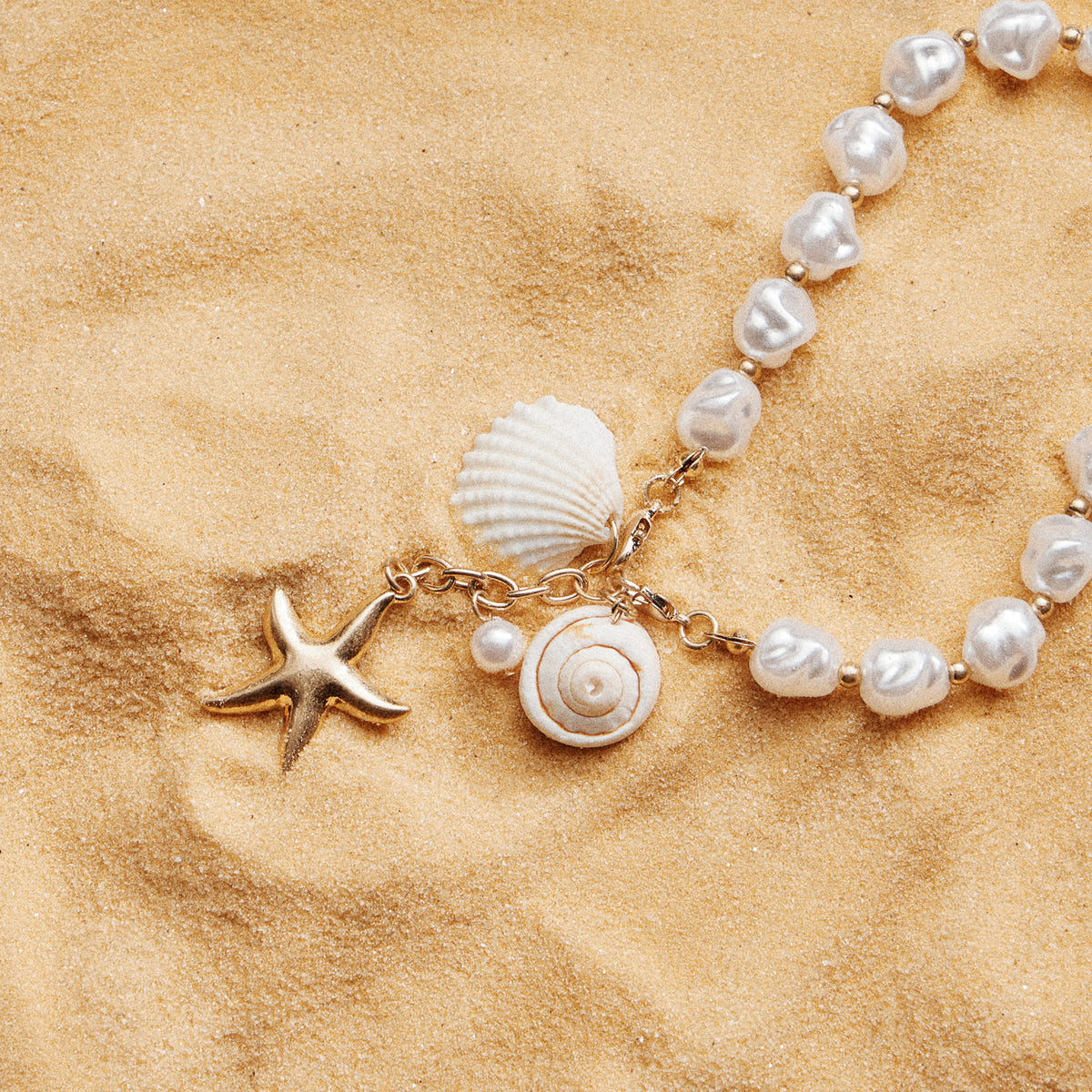 Coastal Charm Pearl Necklace | Gold Starfish & Seashell Pendant