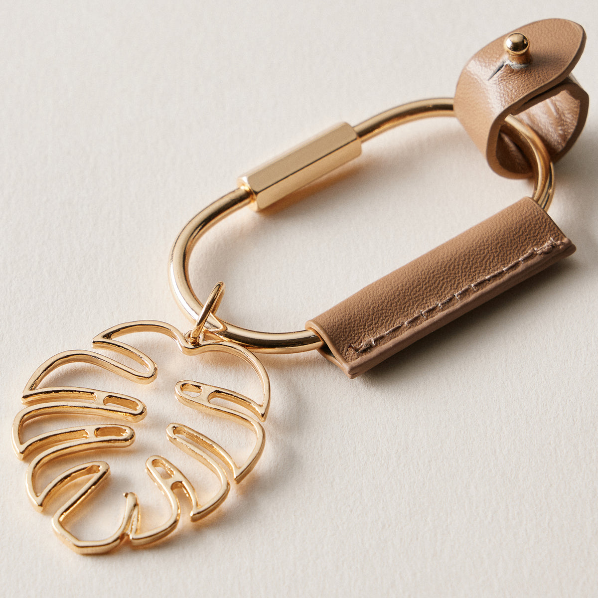 Tropical Palm Leaf Keychain | Faux Leather Key Holder