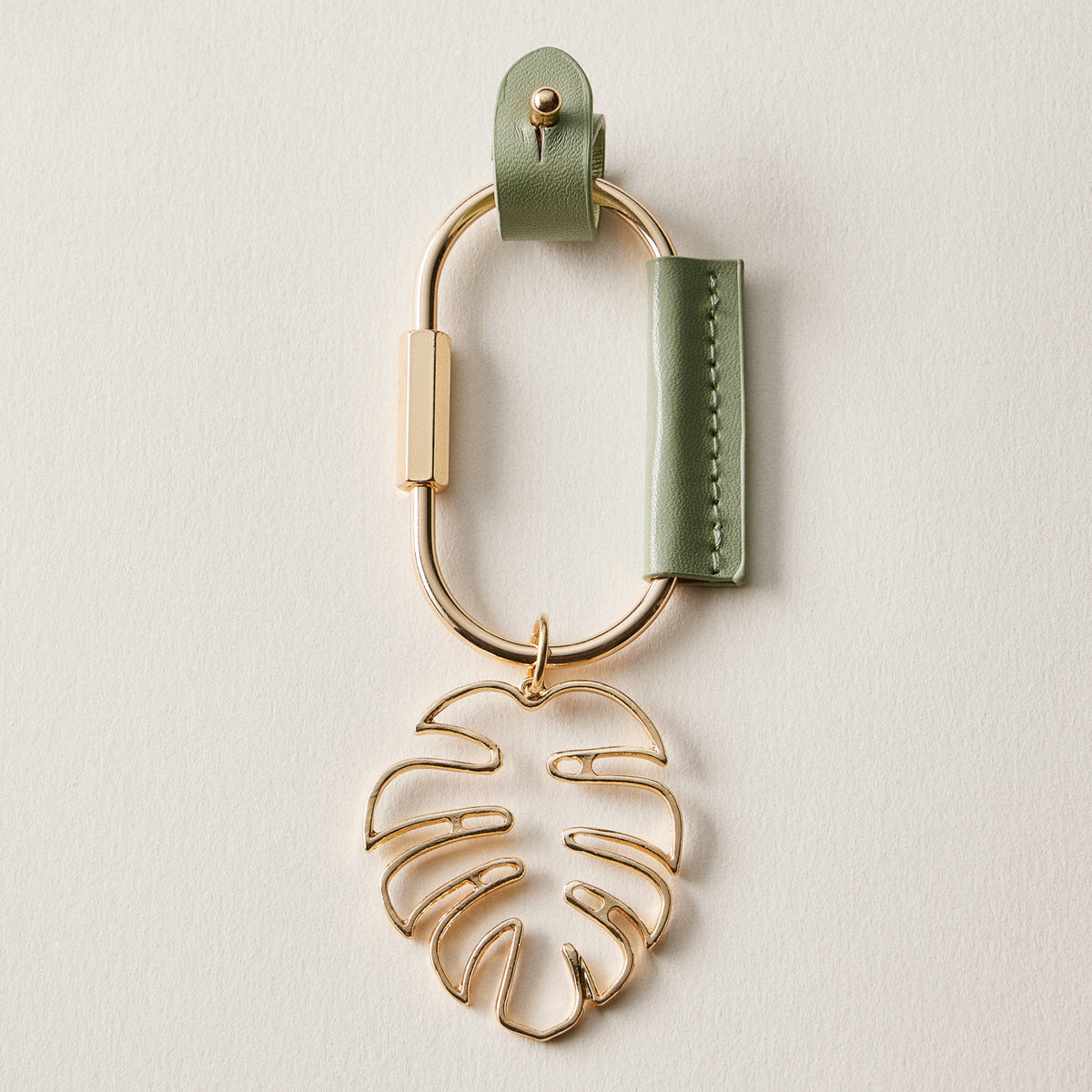 Tropical Palm Leaf Keychain | Faux Leather Key Holder