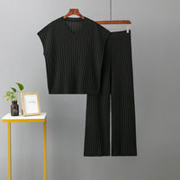 Plus-Size V-Neck Pullover &amp; Pleated Pants Set