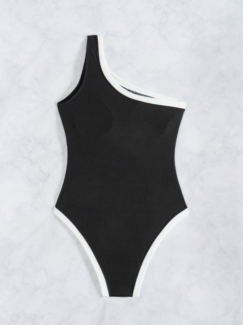 One-Shoulder Solid Color Swimsuit