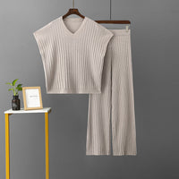 Plus-Size V-Neck Pullover &amp; Pleated Pants Set