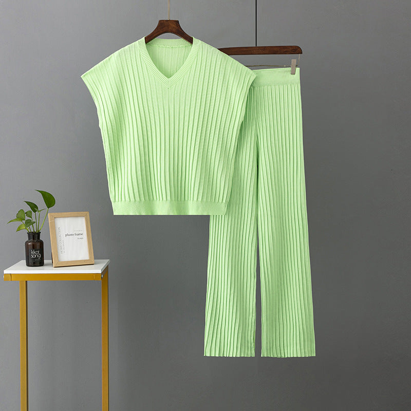 Plus-Size V-Neck Pullover &amp; Pleated Pants Set