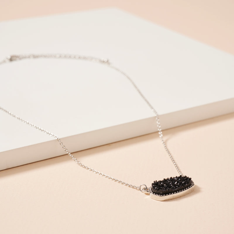 Druzy Stone Charm Short Necklace