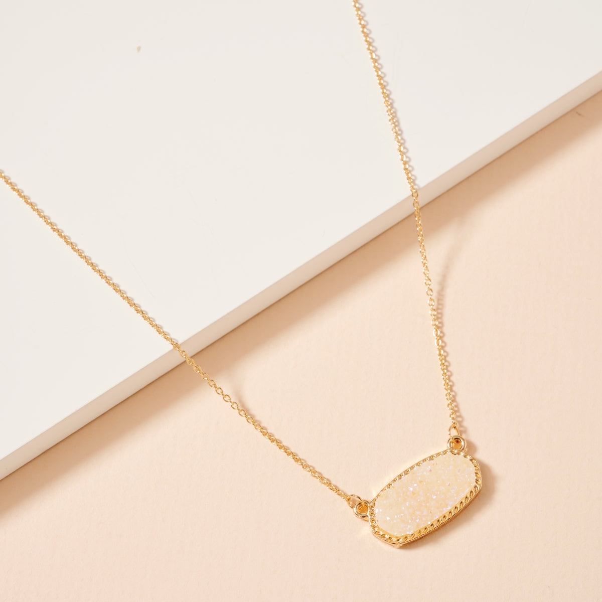 Druzy Stone Charm Short Necklace